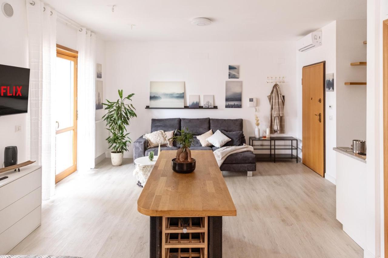 Loft Con Terrazzo - 3 Min Dalle Autostrade By FollowgreenhouseRoma Exterior foto