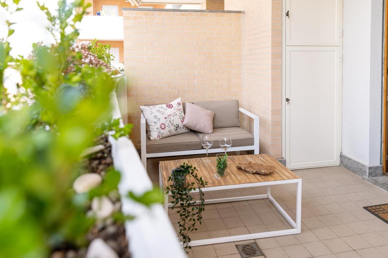 Loft Con Terrazzo - 3 Min Dalle Autostrade By FollowgreenhouseRoma Exterior foto